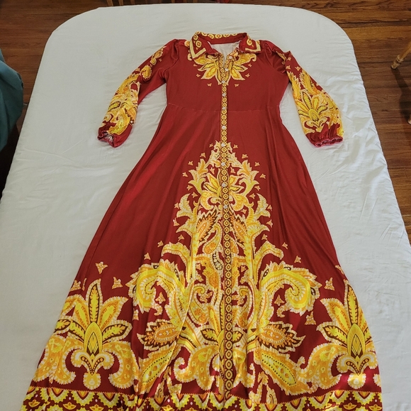Elegant Red and Gold Women's Dress Size XL Button Up Down Graphic Print Collar - Picture 11 of 16